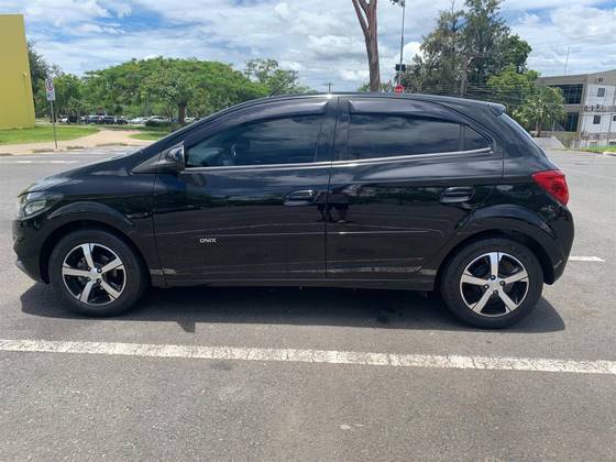 CHEVROLET ONIX 1.4 MPFI LTZ 8V FLEX 4P MANUAL CHEVROLET ONIX 1.4 MPFI LTZ 8V FLEX 4P MANUAL